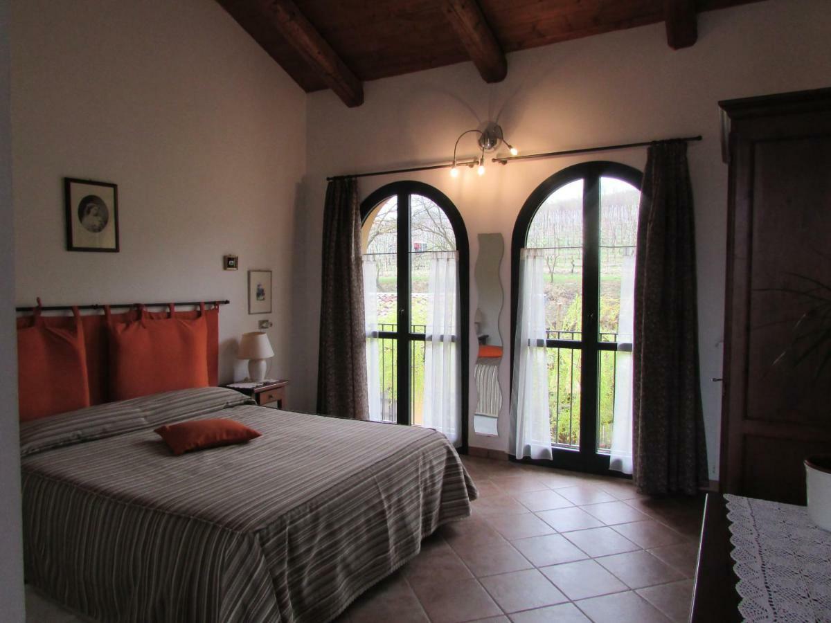 Agriturismo Cascina Barin 罗迪 外观 照片