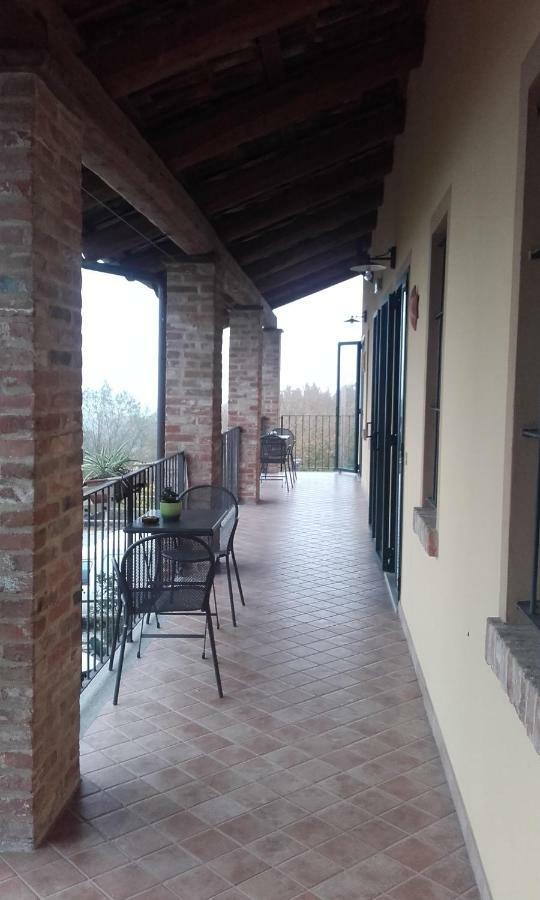 Agriturismo Cascina Barin 罗迪 外观 照片