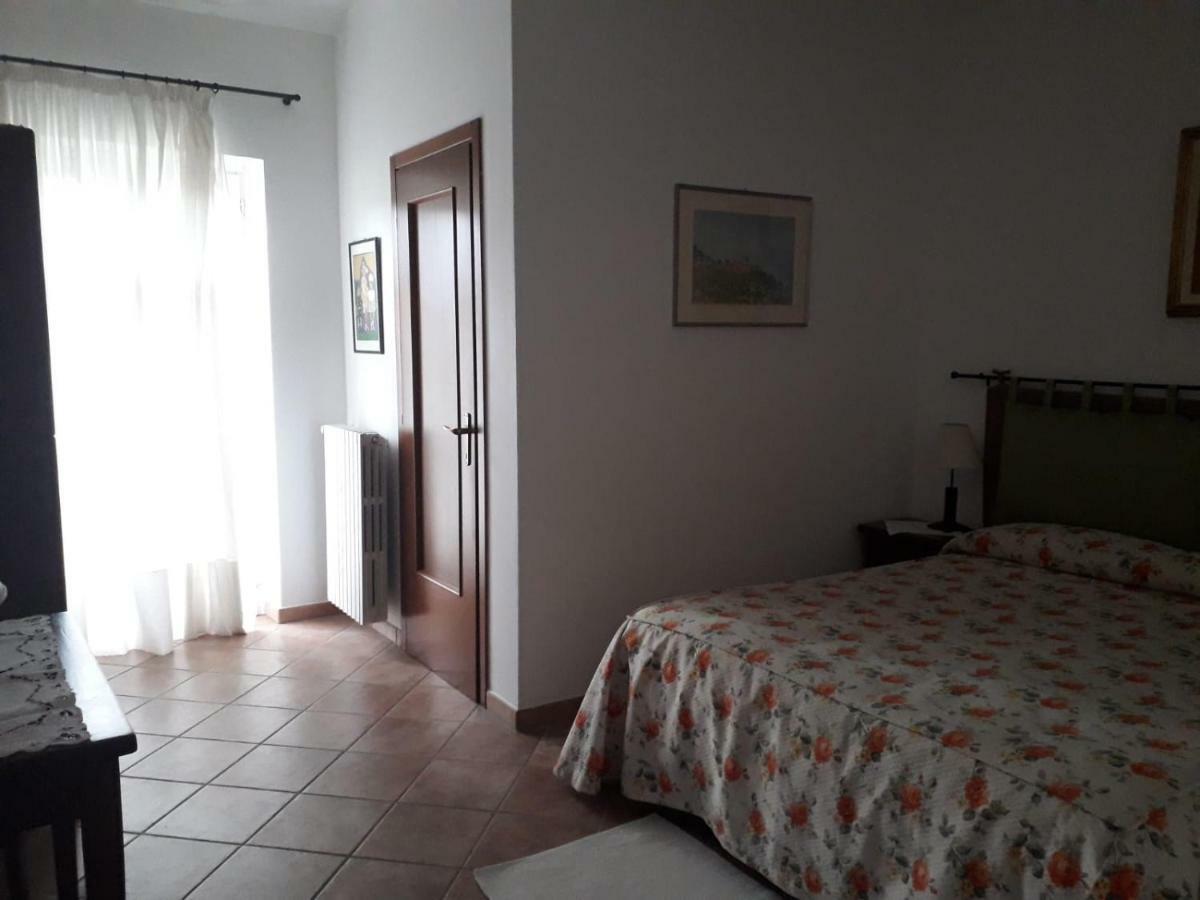 Agriturismo Cascina Barin 罗迪 外观 照片