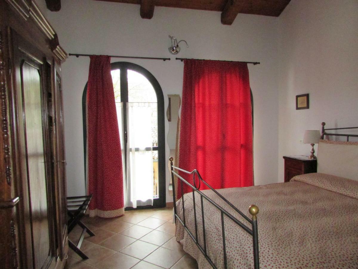 Agriturismo Cascina Barin 罗迪 外观 照片